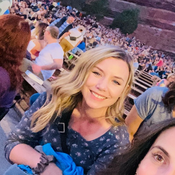 Meet your Posher, Sarah - Picture 2 of 2